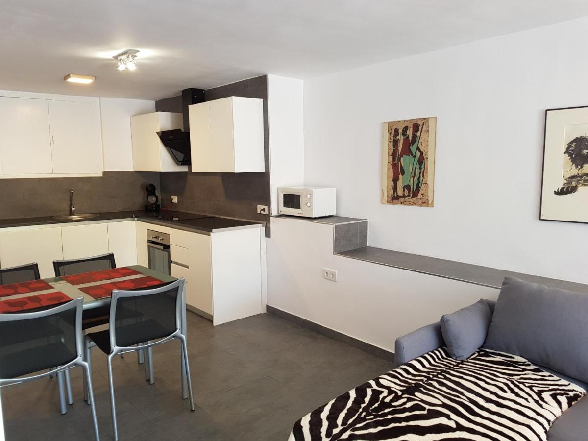Lovely Bungalow For Four Close To Beach And City In Torrevieja Exterior foto